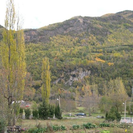 Apartamentos Estop Sahun Екстер'єр фото