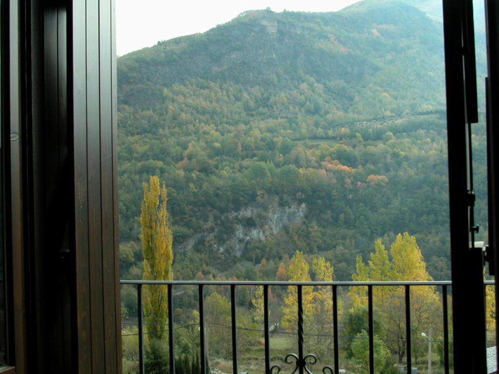 Apartamentos Estop Sahun Екстер'єр фото